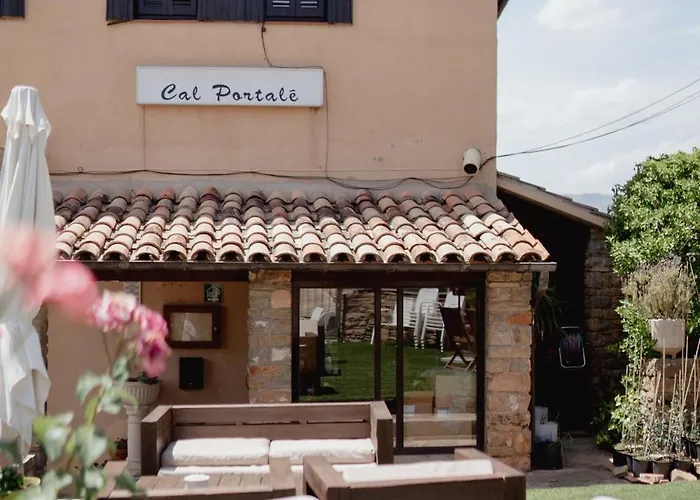Cal Portale Casa De Pages
